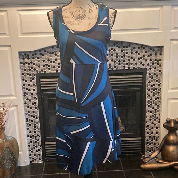 Lole Dresses & Skirts - Lole bathing suit material dress, size medium, excellent used condition
